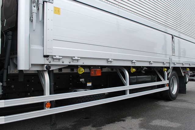 【279】日野レンジャー　ワイド　冷凍ウイング　格納ゲート付　リヤエアサス