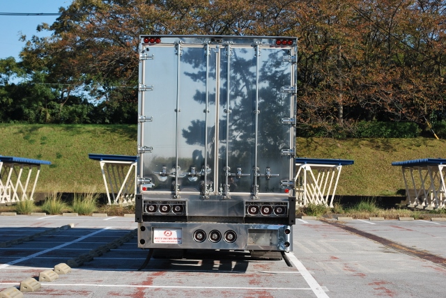 【122】三菱ふそうスーパーグレート　高床　アルミウイング　ハイルーフ