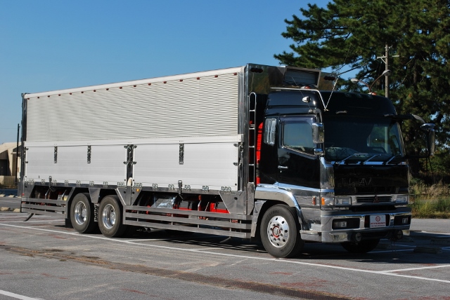 【122】三菱ふそうスーパーグレート　高床　アルミウイング　ハイルーフ