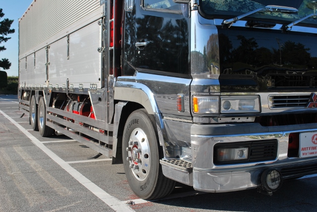 【122】三菱ふそうスーパーグレート　高床　アルミウイング　ハイルーフ