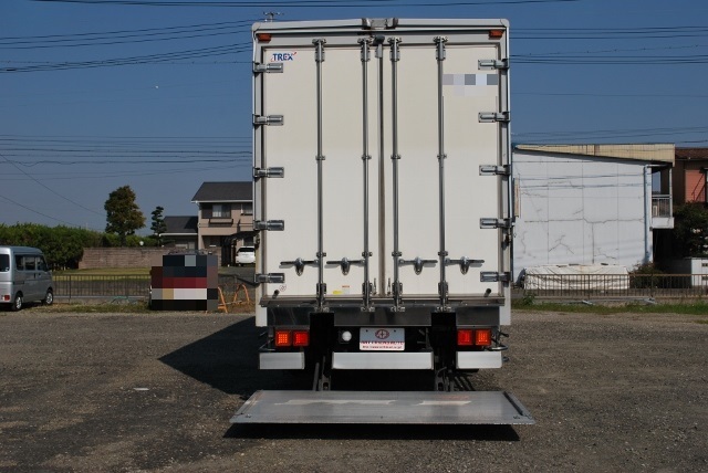 【169】UDトラックス　クオン　低床アルミウイング　ハイルーフ　総輪エアサス　跳上ゲート