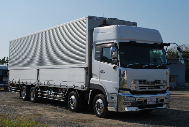 【169】UDトラックス　クオン　低床アルミウイング　ハイルーフ　総輪エアサス　跳上ゲート