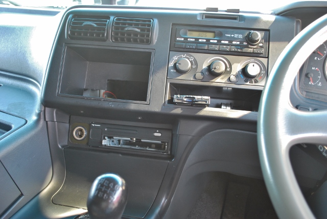 【276】三菱ふそう　スーパーグレート　低床　アルミウイング　リヤエアサス