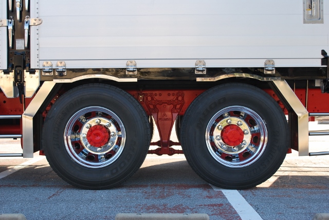 【171】三菱ふそうスーパーグレート　中低床　冷凍ウイング