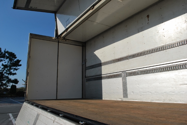 【171】三菱ふそうスーパーグレート　中低床　冷凍ウイング