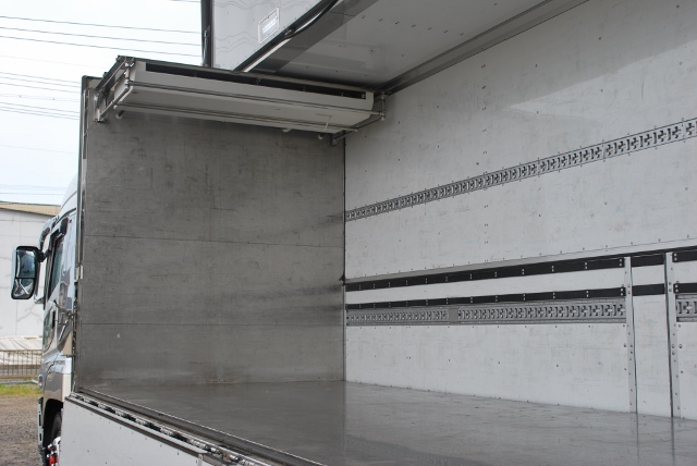 【172】三菱ふそうスーパーグレート　低床　冷凍ウイング　総輪エアサス