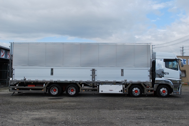 【172】三菱ふそうスーパーグレート　低床　冷凍ウイング　総輪エアサス