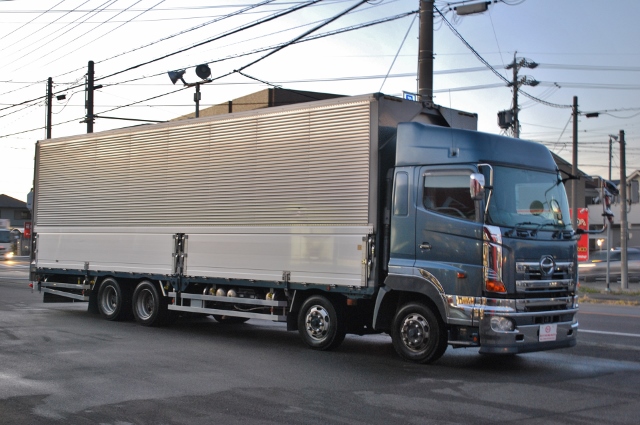 【306】日野　プロフィア　低床　アルミウイング　ハイルーフ　総輪エアサス