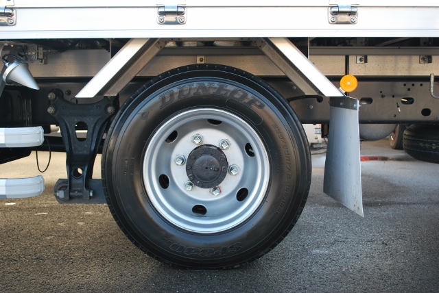 【191】いすゞフォワード　ワイド　冷凍ウイング　未使用車