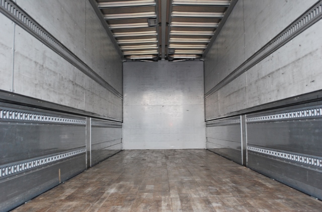 【312】ＵＤトラックスクオン　低床　アルミウイング　ハイルーフ　リヤエアサス