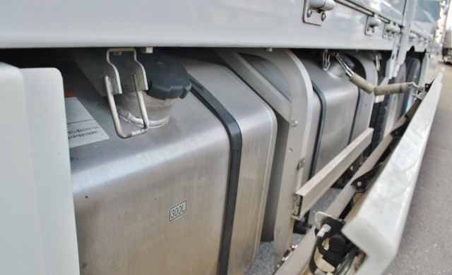 【307】三菱ふそうスーパーグレート　低床　パネルウイング　ハイルーフ　リヤエアサス