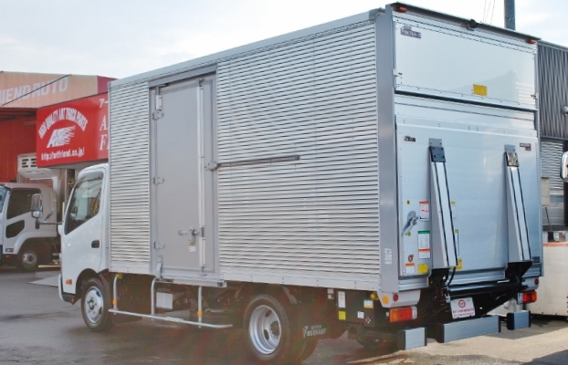 【185】日野　デュトロ　アルミバン　フルゲート　新古車