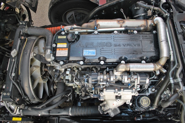 【329】三菱ふそうファイター　ワイド　アルミウイング　7200ボデー