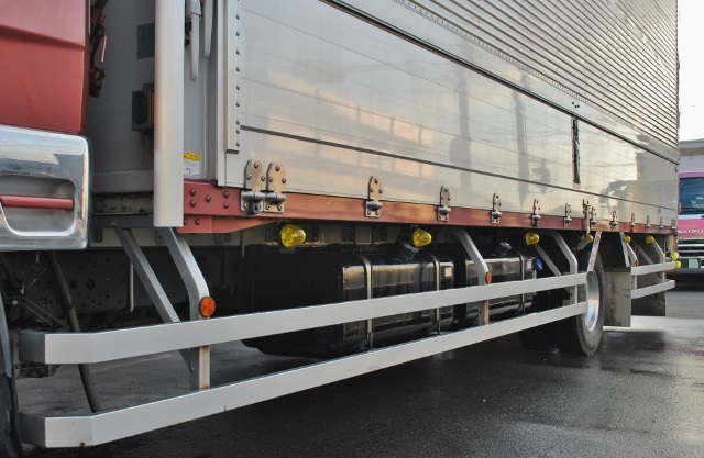 【329】三菱ふそうファイター　ワイド　アルミウイング　7200ボデー