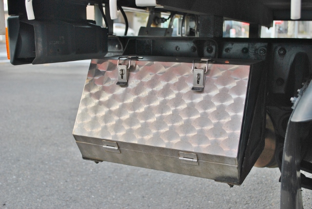 【334】三菱ふそう　キャンター　標準　平ボデー　カスタムグレード