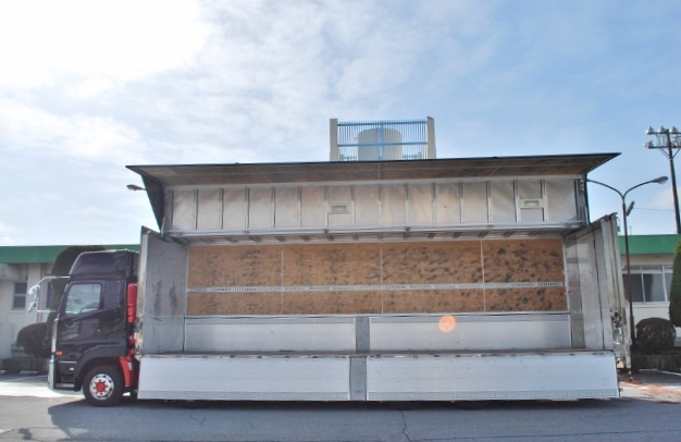 【186】UDトラックス　クオン　低床　アルミウイング　　ハイルーフ　リアエアサス