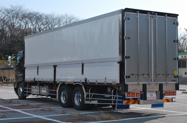 【193】日野グランドプロフィア　中低床　冷凍ウイング　リヤエアサス