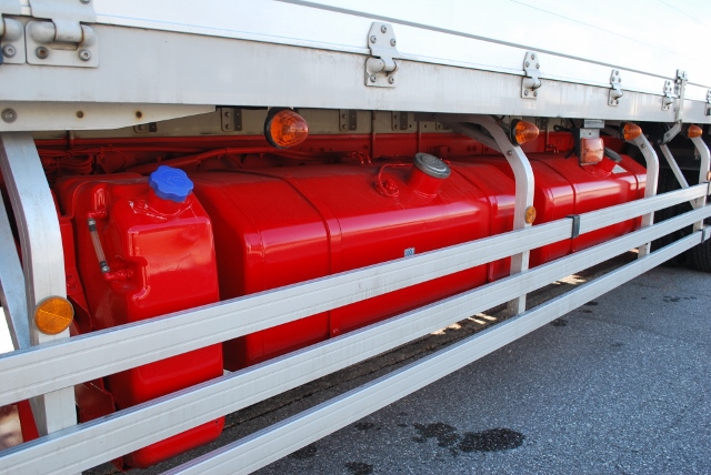 【179】三菱ふそうスーパーグレート　中低床　アルミウイング　ハイルーフ