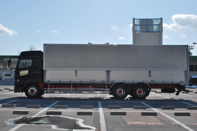 【179】三菱ふそうスーパーグレート　中低床　アルミウイング　ハイルーフ