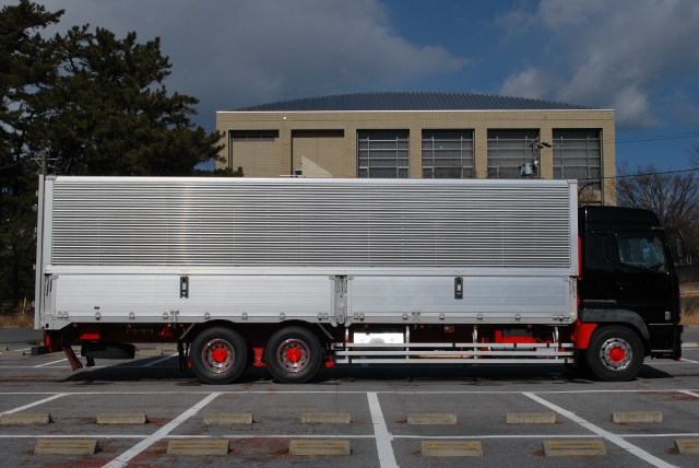 【179】三菱ふそうスーパーグレート　中低床　アルミウイング　ハイルーフ