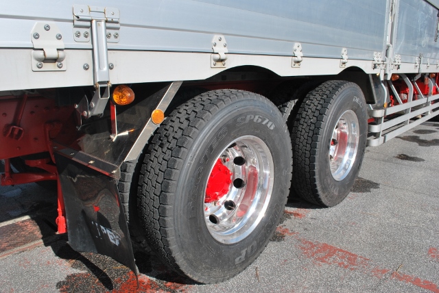 【179】三菱ふそうスーパーグレート　中低床　アルミウイング　ハイルーフ