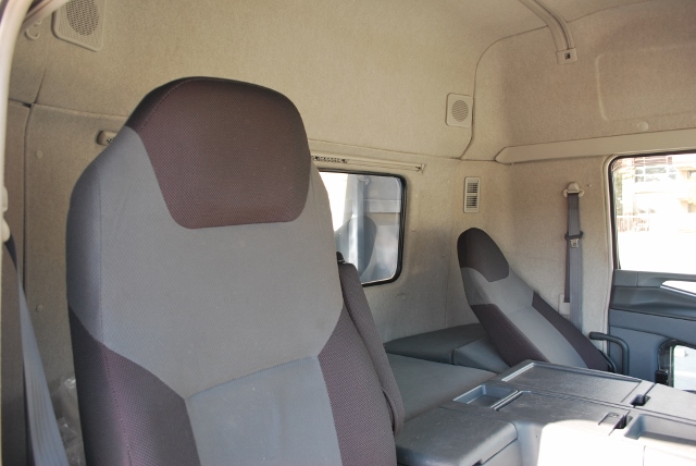 【179】三菱ふそうスーパーグレート　中低床　アルミウイング　ハイルーフ