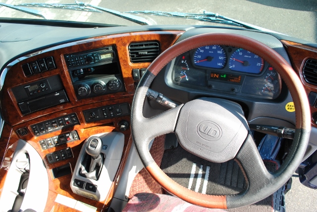 【192】ＵＤトラックス　クオン　低床　アルミウイング　ハイルーフ