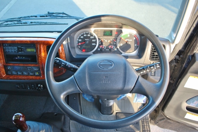 【196】日野レンジャー　冷凍バン　カスタム多数