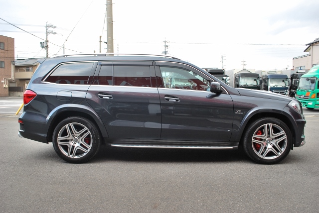 メルセデス・ベンツ　ＧＬ63　ＡＭＧ　レーダーセーフティーＰＫＧ　デジーノインテリア