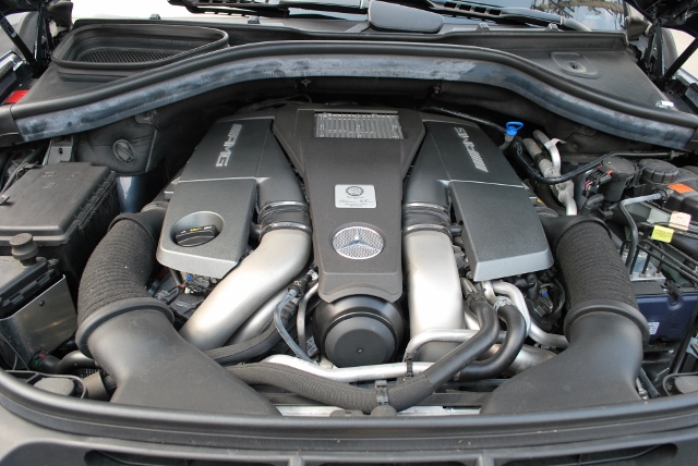 メルセデス・ベンツ　ＧＬ63　ＡＭＧ　レーダーセーフティーＰＫＧ　デジーノインテリア