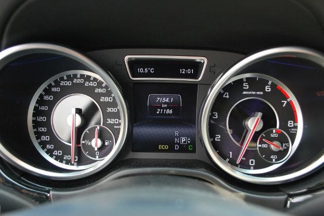 メルセデス・ベンツ　ＧＬ63　ＡＭＧ　レーダーセーフティーＰＫＧ　デジーノインテリア