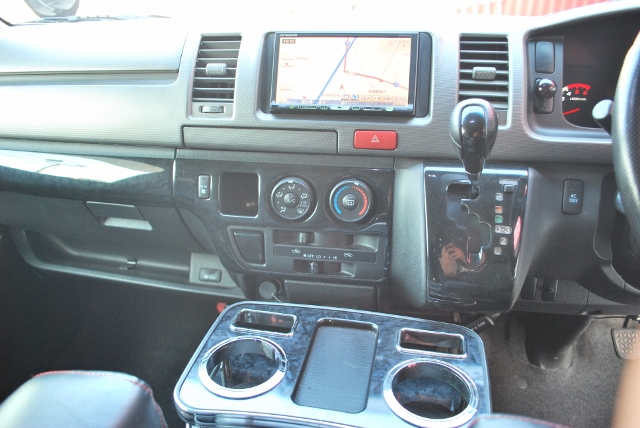 ハイエース スーパーGL ディーゼルターボ 4WD