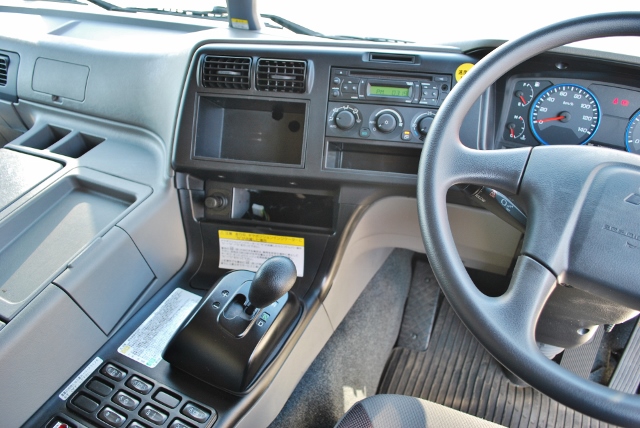 【375】三菱ふそうスーパーグレート　中低床　アルミウイング　ハイルーフ　総輪エアサス　