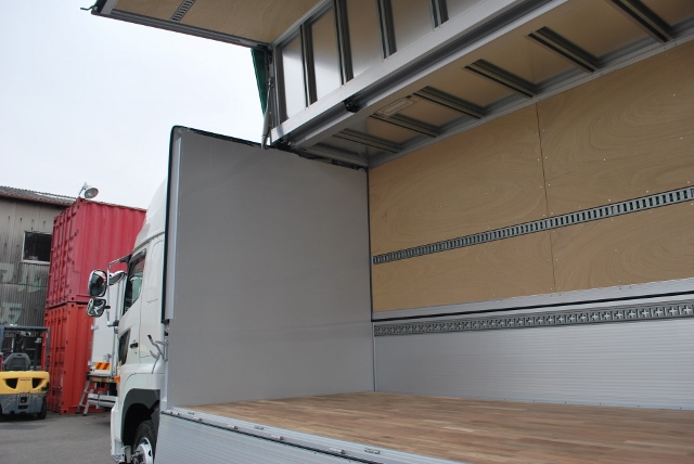 【201】日野　新型プロフィア　低床　アルミウイング　ハイルーフ