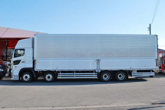 【388】日野プロフィア　未使用車　低床アルミウイング　ハイルーフ　リアエアサス