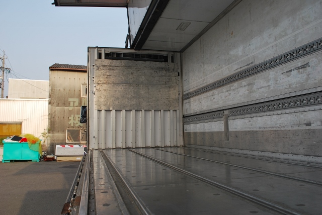 【208】三菱ふそう　スーパーグレート　低床　冷凍ウイング　リヤエアサス