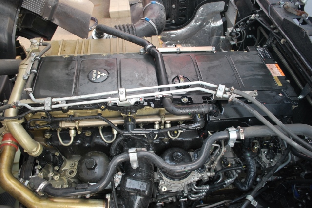 【208】三菱ふそう　スーパーグレート　低床　冷凍ウイング　リヤエアサス