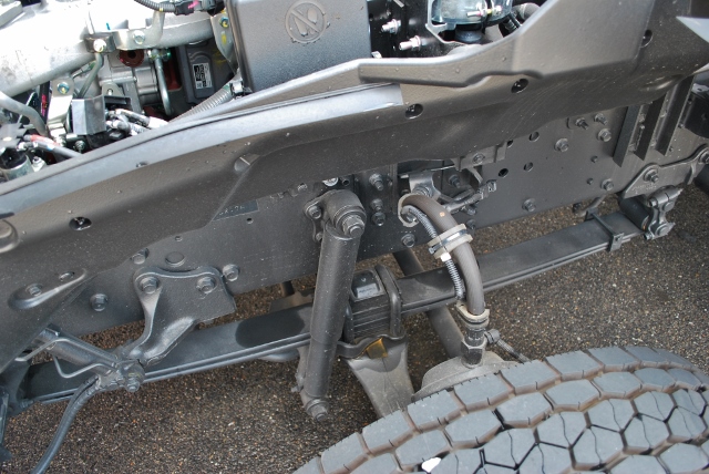 【392】日野プロフィア　未使用車　低床　アルミウイング　ハイルーフ　リアエアサス