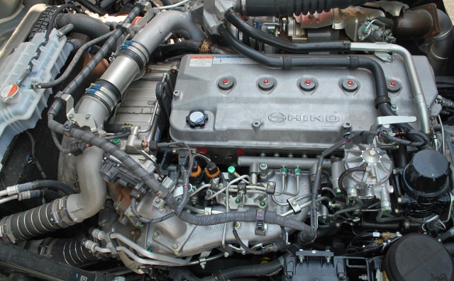 【392】日野プロフィア　未使用車　低床　アルミウイング　ハイルーフ　リアエアサス