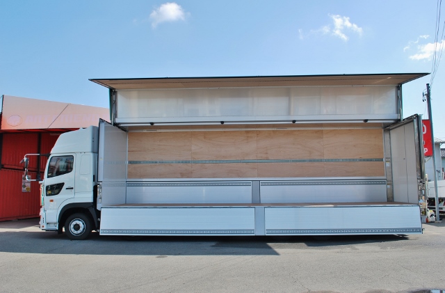 【392】日野プロフィア　未使用車　低床　アルミウイング　ハイルーフ　リアエアサス