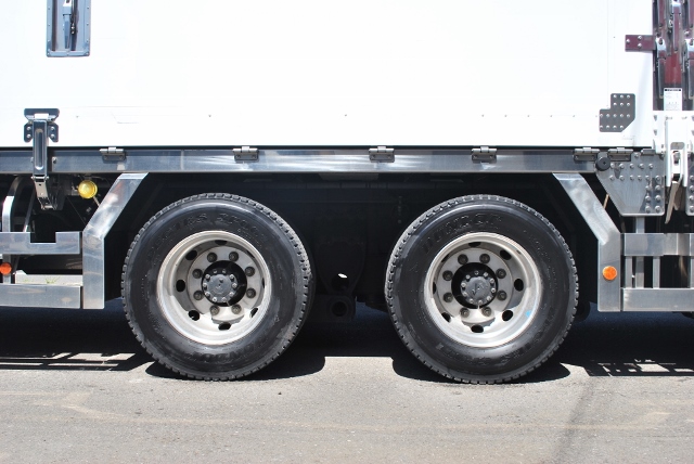 【210】日野　プロフィア　低床　冷凍ウイング　ハイルーフ　総輪エアサス