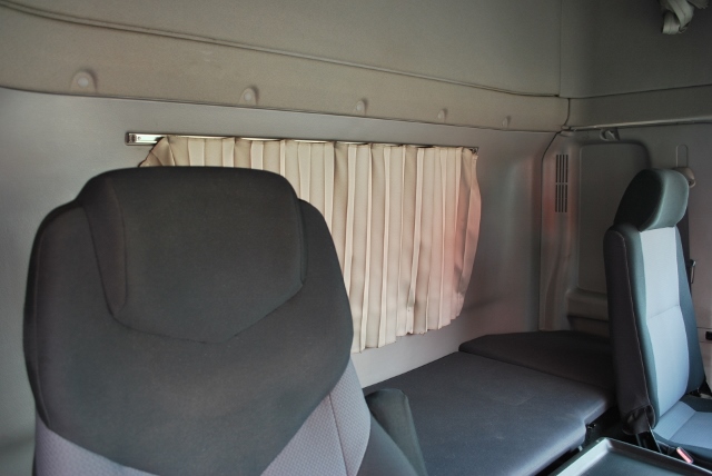 【395】日野プロフィア　低床　アルミウイング　ハイルーフ　リアエアサス