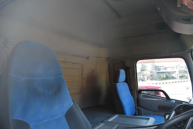 【206】UDトラックス　クオン　低床　アルミウイング　ハイルーフ