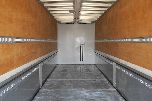 【327】UDトラックス　クオン　低床　アルミウイング　ハイルーフ　総輪エアサス