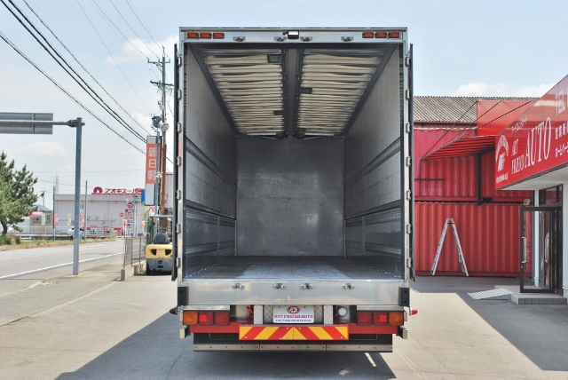 【312】ＵＤトラックスクオン　低床　アルミウイング　ハイルーフ　リヤエアサス