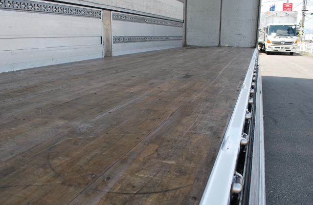 【312】ＵＤトラックスクオン　低床　アルミウイング　ハイルーフ　リヤエアサス