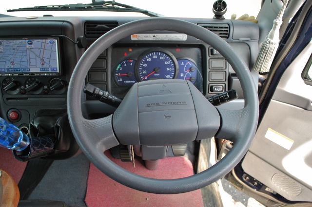 【413】三菱キャンターガッツ　Ｗキャブ　平ボデー　垂直ゲート