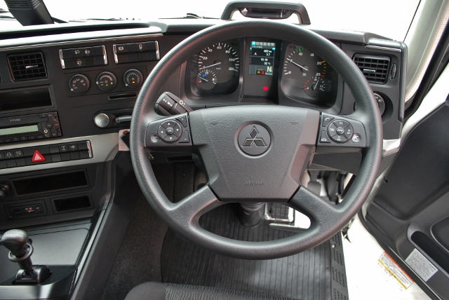 ★【564】登録済未使用車　三菱ふそうスーパーグレート　低床アルミウイング