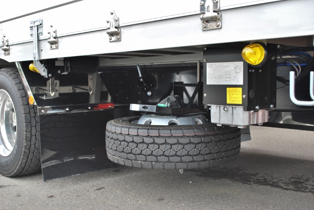 ★【564】登録済未使用車　三菱ふそうスーパーグレート　低床アルミウイング