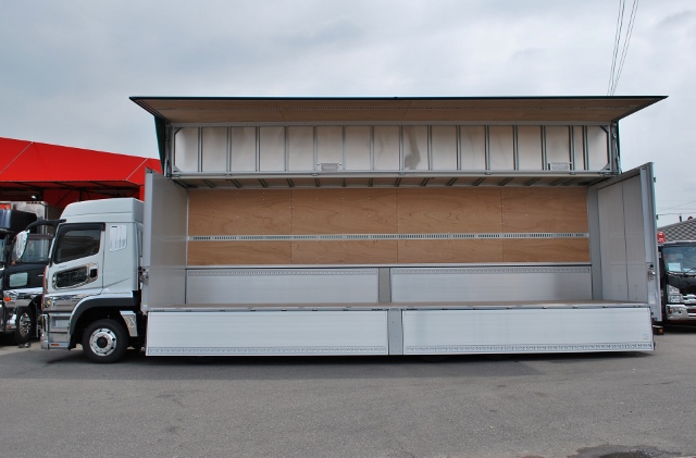 ★【564】登録済未使用車　三菱ふそうスーパーグレート　低床アルミウイング